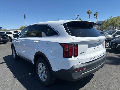 Used 2022 Kia Sorento LX AWD/4WD image 6