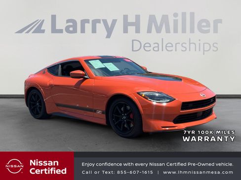 Certified 2024 Nissan Z Performance w/ Heritage Edition RWD image 7