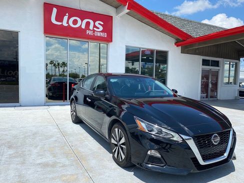 Used 2021 Nissan Altima 2.5 SV FWD image 5