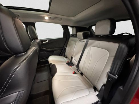 New 2025 Ford Escape SE w/ PHEV Premium Package image 13