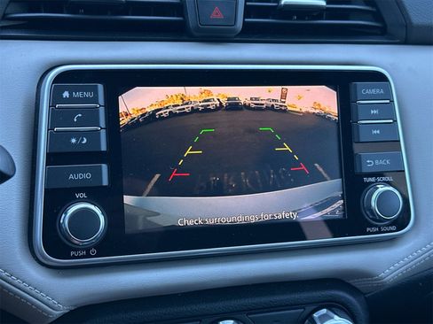 Used 2020 Nissan Versa SV image 19