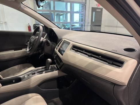 Used 2022 Honda HR-V EX image 27