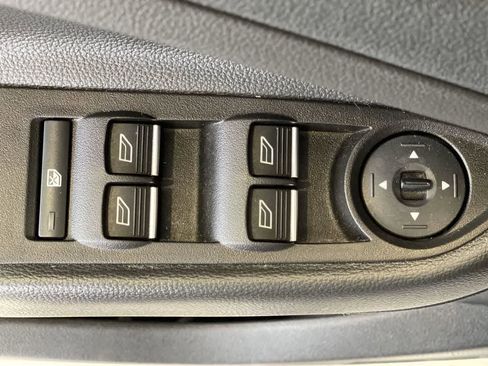 Used 2017 Ford Escape Titanium w/ Equipment Group 301A AWD/4WD image 16