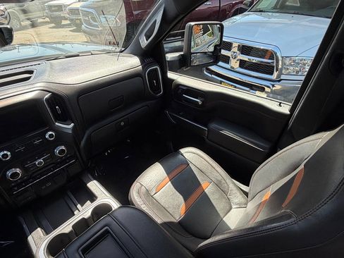 Used 2020 GMC Sierra 3500 AT4 w/ AT4 Premium Package image 13