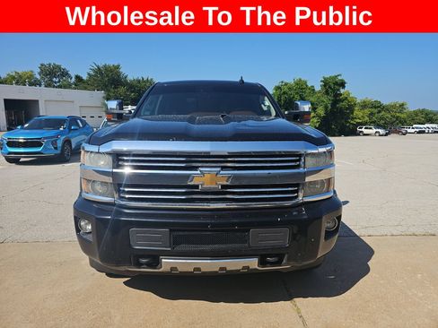Used 2015 Chevrolet Silverado 2500 High Country w/ Duramax Plus Package AWD/4WD image 7