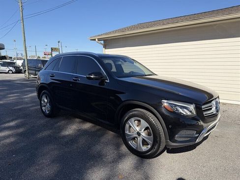 Used 2018 Mercedes-Benz GLC 350e 4MATIC image 2
