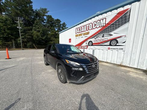 Used 2024 Nissan Rogue S FWD image 1