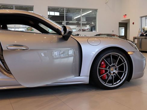 Used 2021 Porsche 718 Cayman GTS RWD image 20