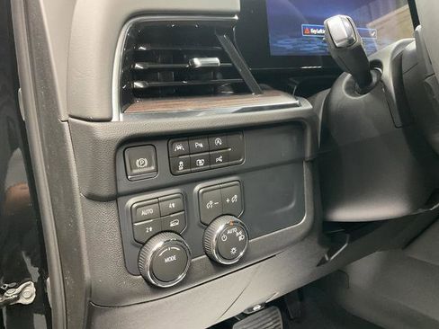 New 2026 Chevrolet Suburban LS w/ LS Custom Edition AWD/4WD image 15
