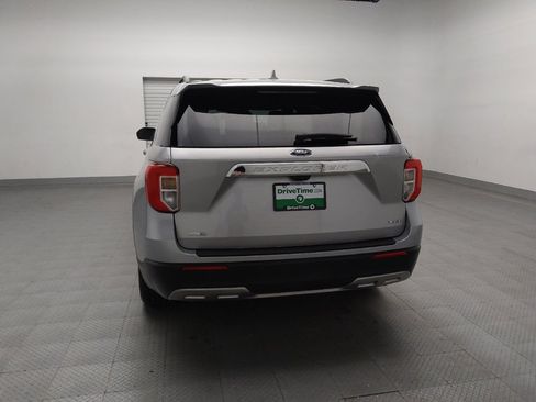 Used 2020 Ford Explorer XLT w/ Equipment Group 202A image 6