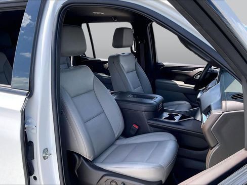 Used 2022 Chevrolet Tahoe Z71 AWD/4WD image 9