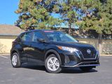Used 2024 Nissan Kicks S image 1