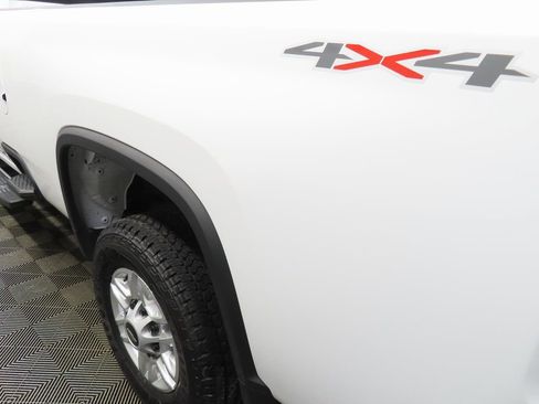 Used 2025 Chevrolet Silverado 2500 LT w/ Convenience Package image 32