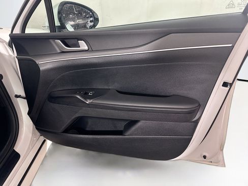 Used 2025 Kia K5 LXS image 30