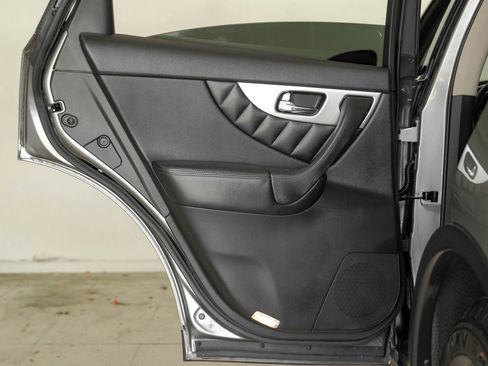 Used 2014 INFINITI QX70 3.7 image 47