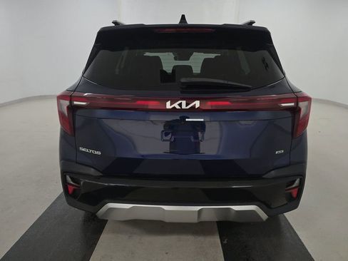 Used 2024 Kia Seltos EX image 7