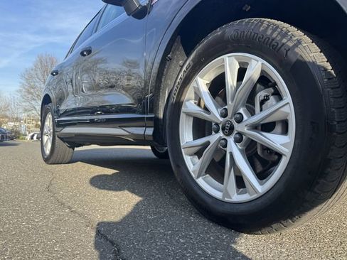 Used 2025 Audi Q3 2.0T Premium image 9