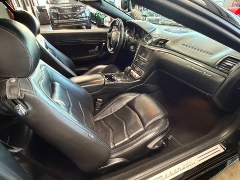 Used 2013 Maserati GranTurismo Sport image 36