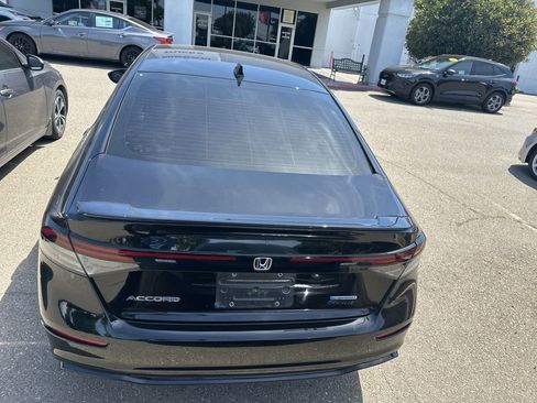 Used 2024 Honda Accord Sport image 5