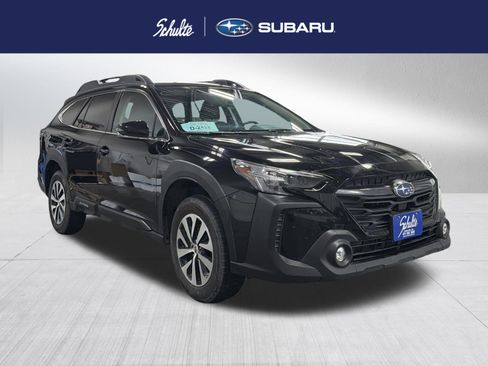 Used 2024 Subaru Outback Premium AWD/4WD image 1