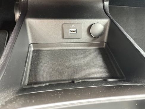Used 2018 Ford Fusion S FWD image 38