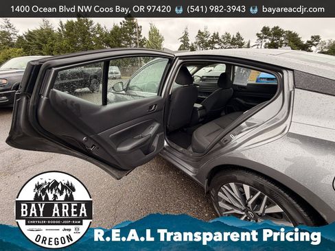 Used 2024 Nissan Altima 2.5 SV FWD image 20