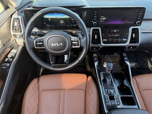 Used 2022 Kia Sorento SX Prestige w/ Rust Color Package image 11