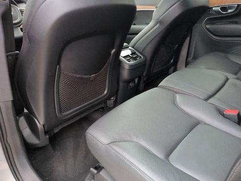 Used 2024 Volvo XC90 B5 Plus AWD/4WD image 18