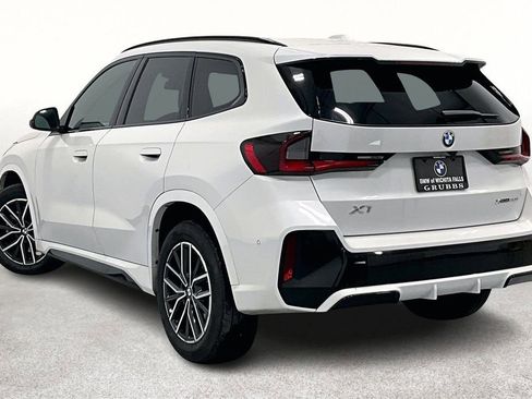 Used 2025 BMW X1 xDrive28i image 11