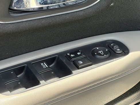 Used 2022 Honda HR-V EX image 7