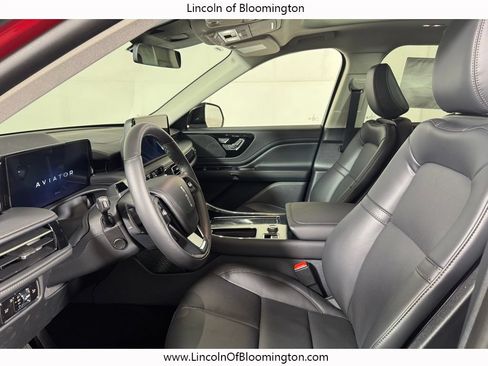 New 2026 Lincoln Aviator AWD w/ Jet Appearance Package image 23