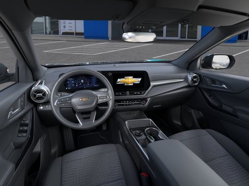 New 2026 Chevrolet Equinox LT AWD/4WD image 39