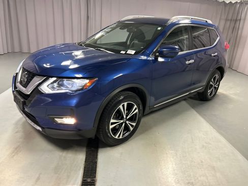 Used 2018 Nissan Rogue SL image 3