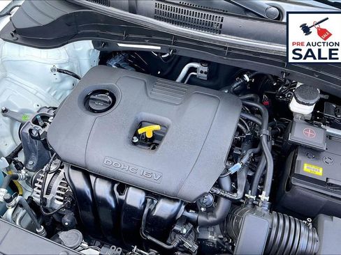 Used 2025 Kia Soul LX FWD image 30