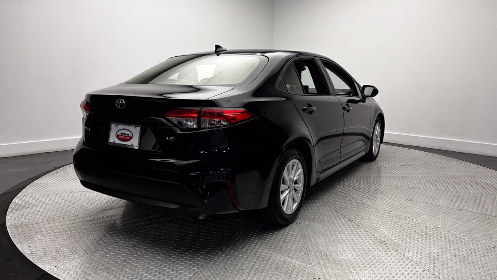 Used 2024 Toyota Corolla LE w/ LE Convenience Package FWD image 37