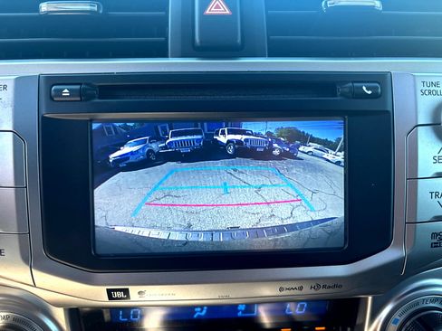 Used 2016 Toyota 4Runner Limited image 22