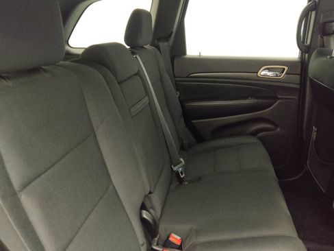 Used 2017 Jeep Grand Cherokee Laredo w/ Quick Order Package 2BE RWD image 19