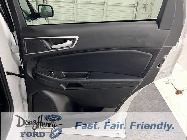 Used 2024 Ford Edge SEL AWD/4WD image 34
