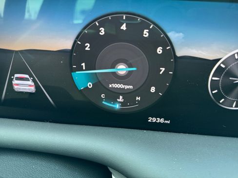 Used 2025 Genesis G80 2.5T image 11