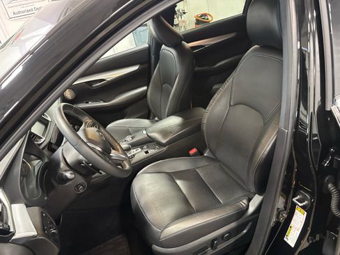 Used 2019 INFINITI QX50 Essential w/ Premium Heat Package image 26