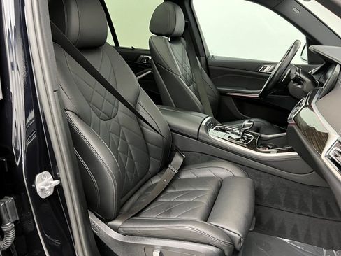 Used 2023 BMW X5 xDrive40i w/ Executive Package AWD/4WD image 13