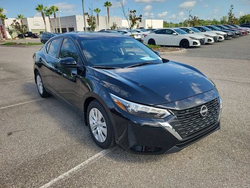 Certified 2025 Nissan Sentra S FWD image 2