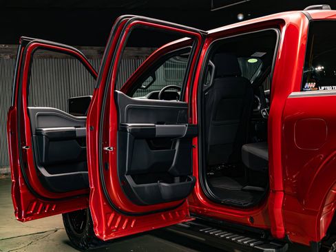 Used 2025 Ford F150 XLT w/ Equipment Group 302A MID image 29