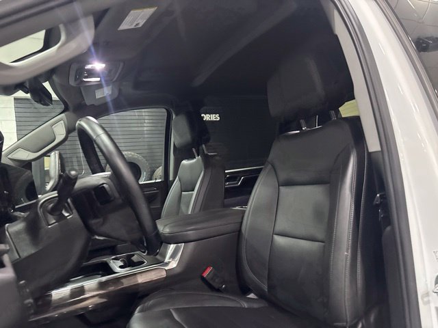 Used 2026 Chevrolet Silverado 2500 LTZ w/ LTZ Convenience Package AWD/4WD image 11