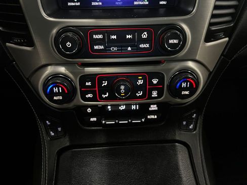 Used 2015 GMC Yukon Denali image 16