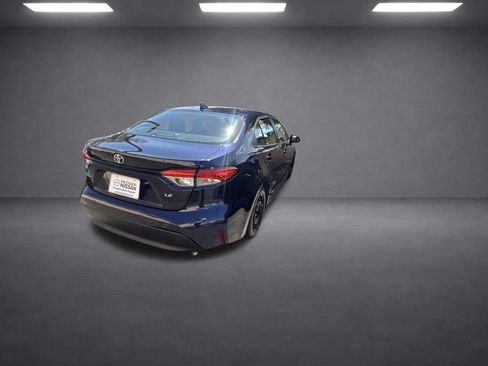 Used 2024 Toyota Corolla LE FWD image 10