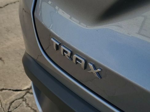 Used 2024 Chevrolet Trax LT image 6