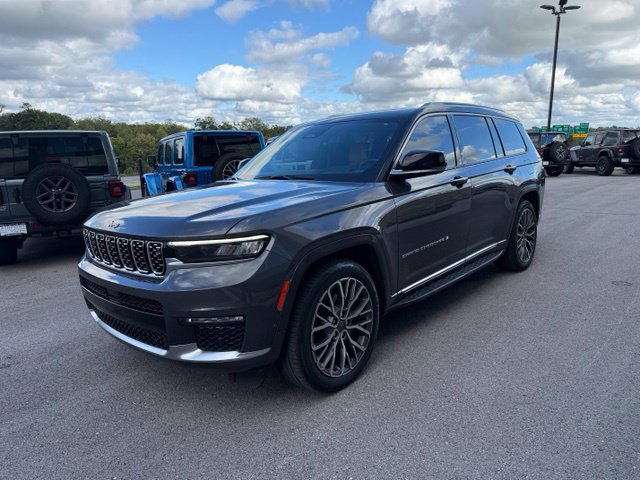 Used 2023 Jeep Grand Cherokee L Summit AWD/4WD image 7