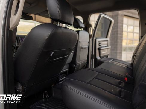 Used 2017 RAM 3500 Tradesman w/ Chrome Appearance Group image 19