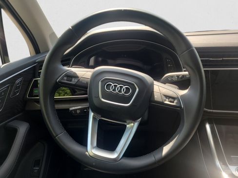 Used 2023 Audi Q7 3.0T Premium Plus w/ Premium Plus Package AWD/4WD image 16
